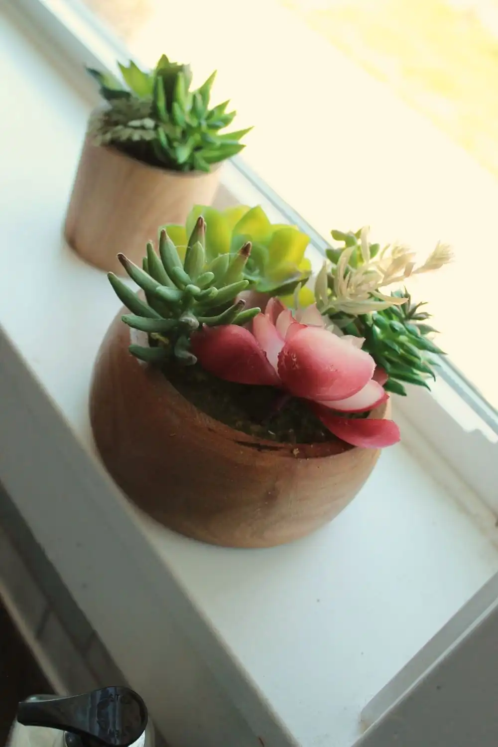 How to Decorate Kitchen - window