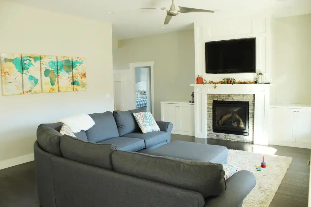 How to Decorate a Contemporary Living Room