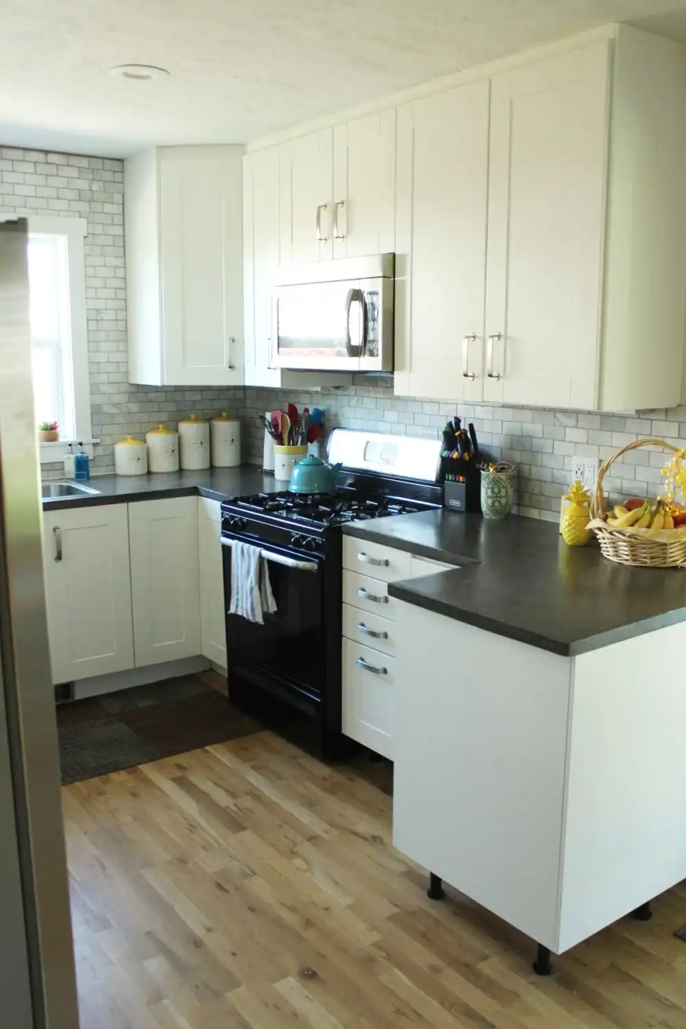How to Decorate a Cozy Kitchen