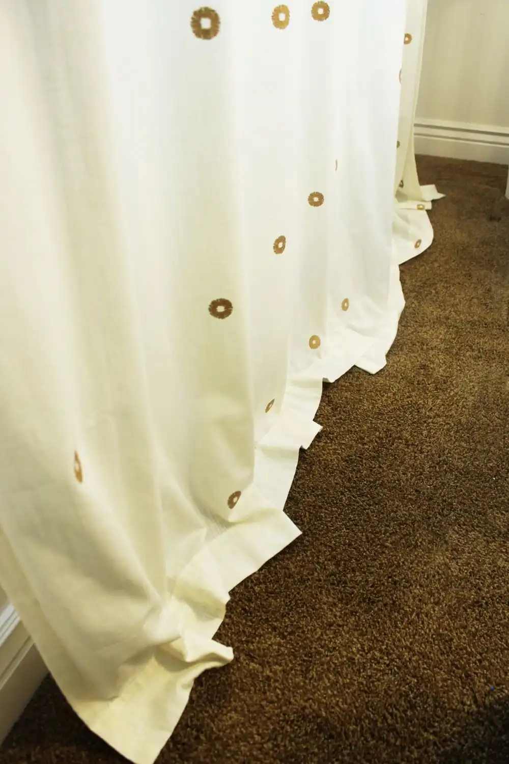 How to Hang Curtains for Style Tutorial