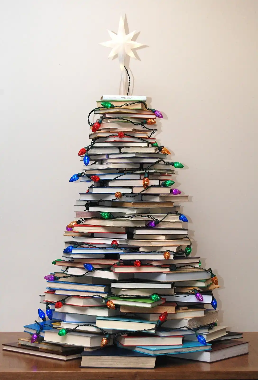 How to Make a Christmas Tree with Books