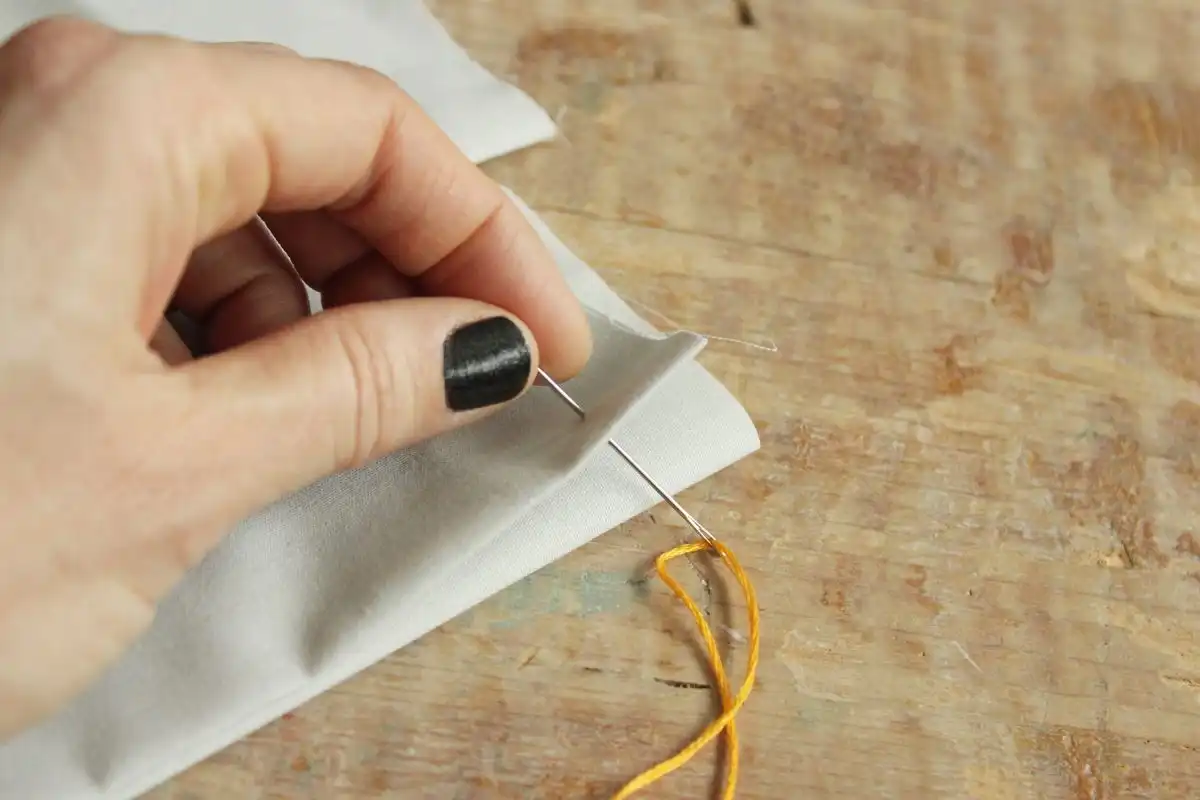 How to Sew - Blanket Stitch