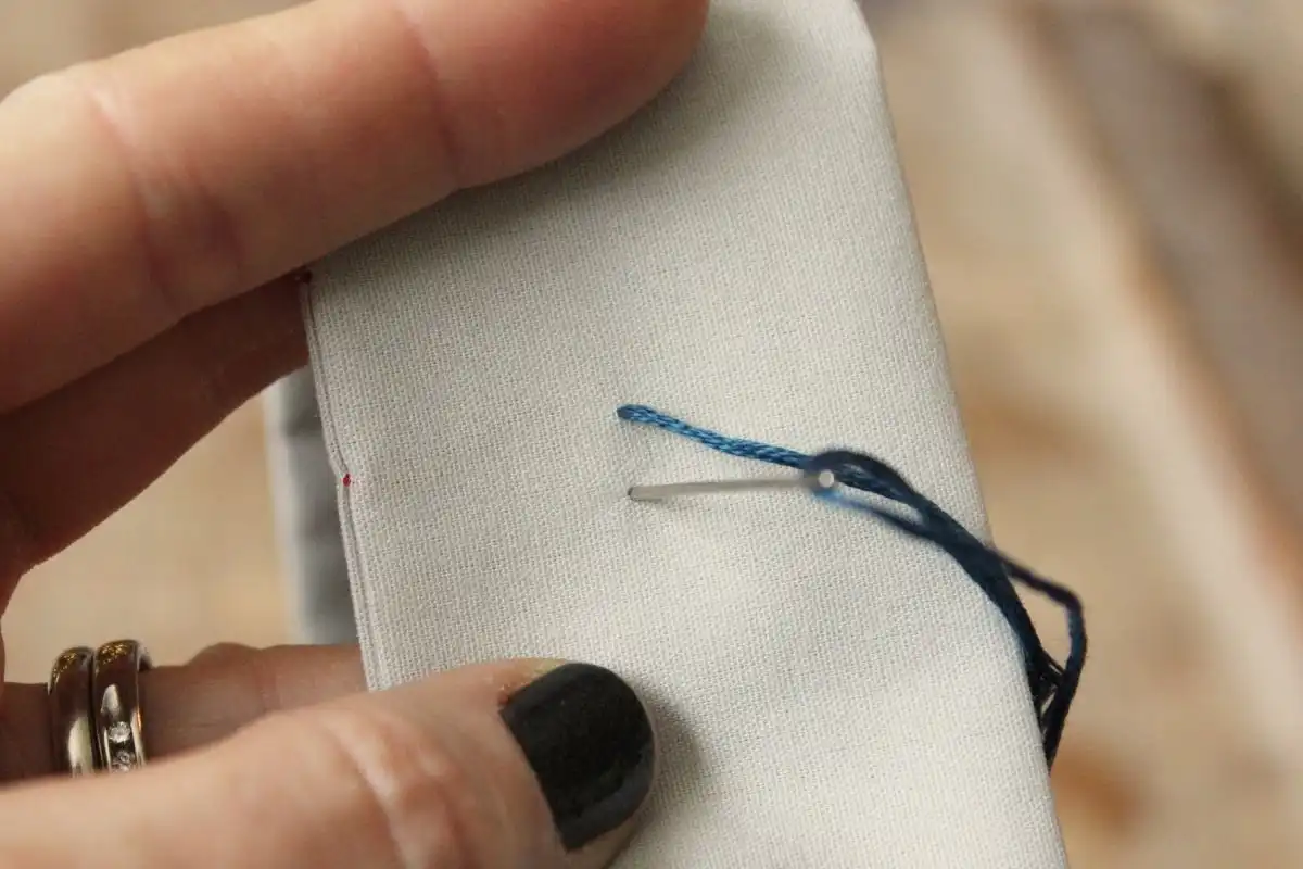 How to Sew - How to Sew-Back Stitch