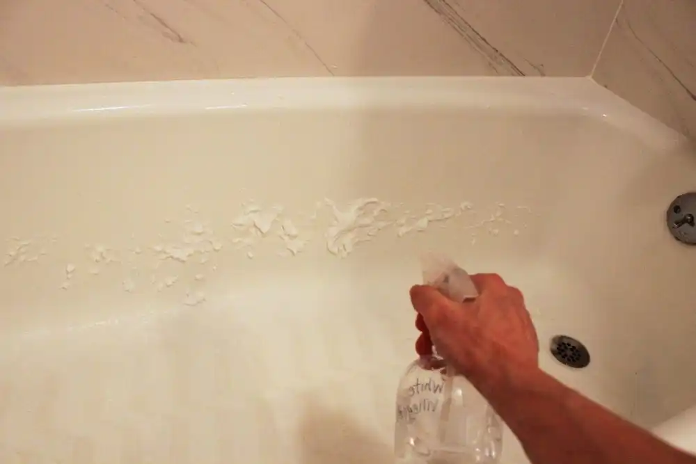 How to clean a bathub naturaly