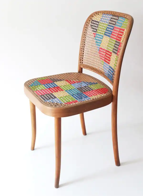 How to cross stitch a chair