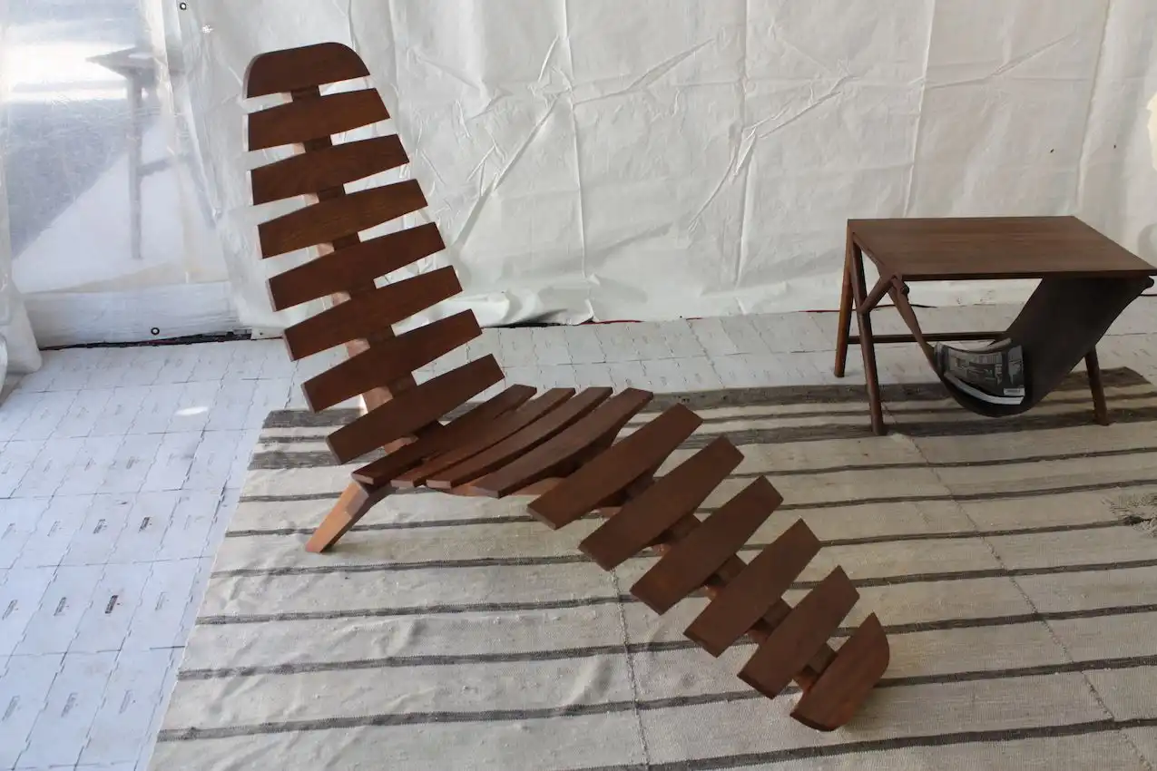 Dan Howell's hand-crafted, fern-like chaise longue is reminiscent of a fighting chair.
