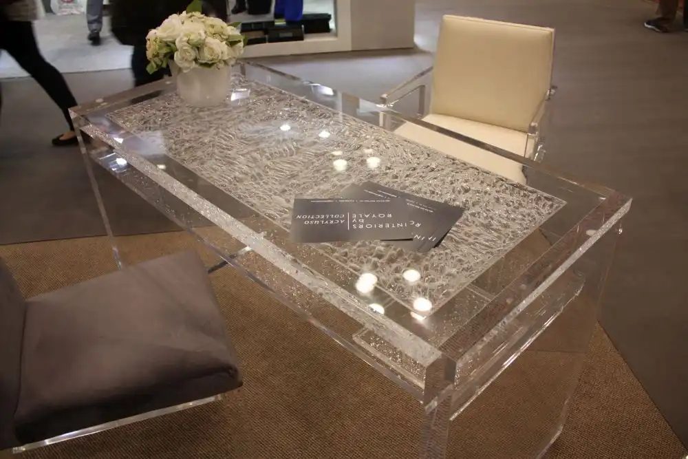 A Few Classy And Chic Ways To Decorate With Acrylic Furniture
