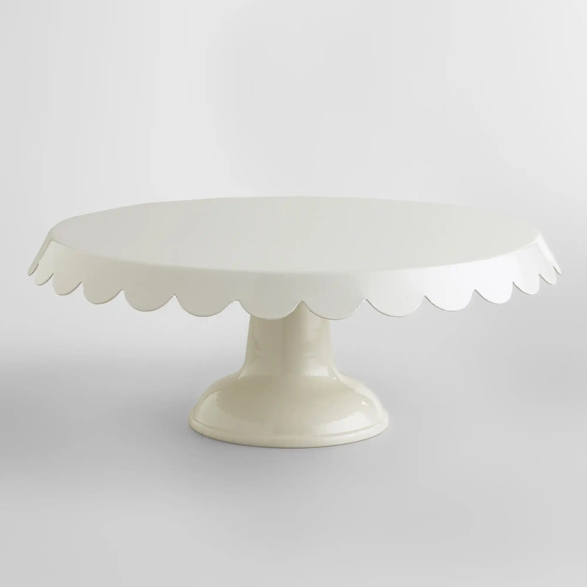 Ivory scalloped cake stand