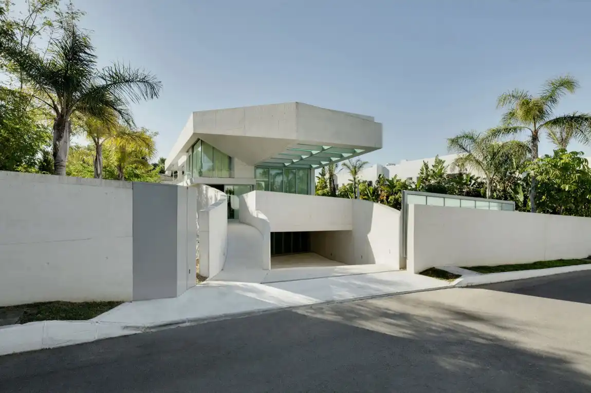 Jellyfish House by Wiel Arets Architects
