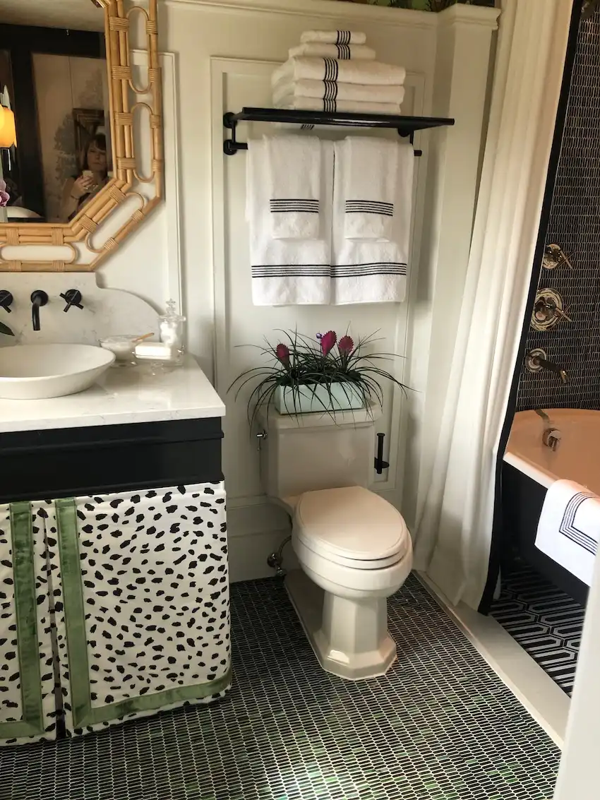 KB pal beach guest bathroom