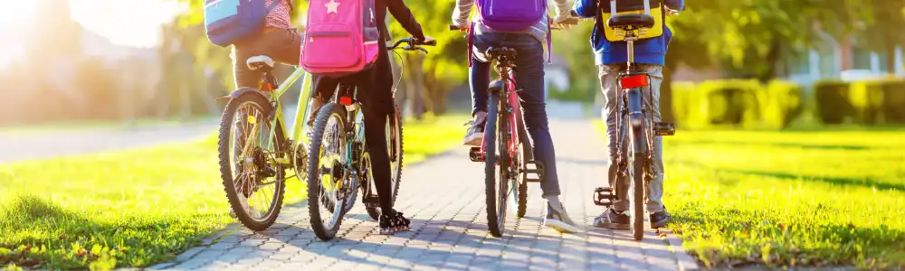Kids on bike to school