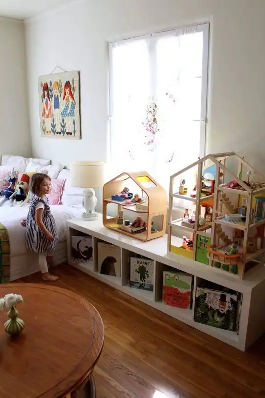 Kids room bookshelf display