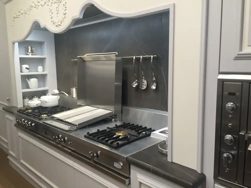 Kitchen traditional with Grate