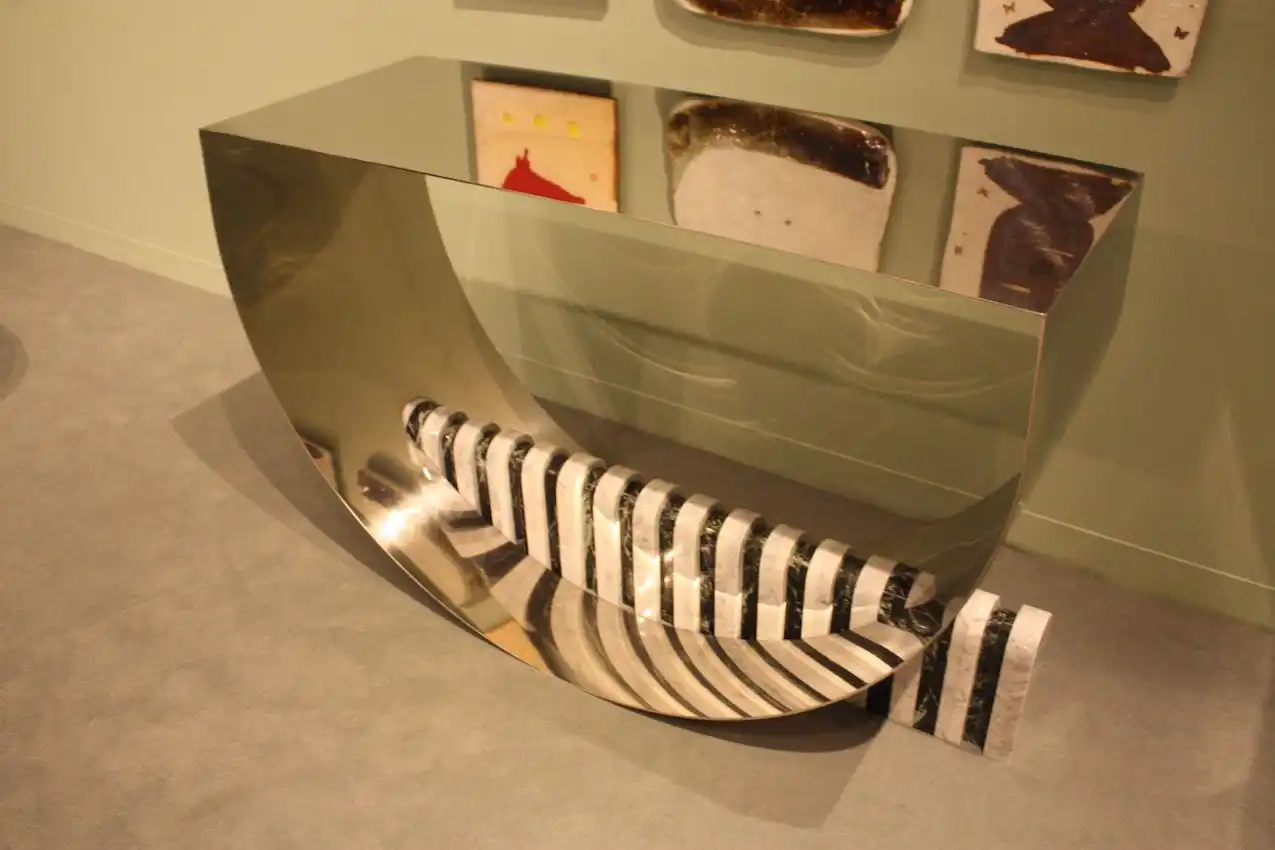 Korean artist Kim Jin sik console table