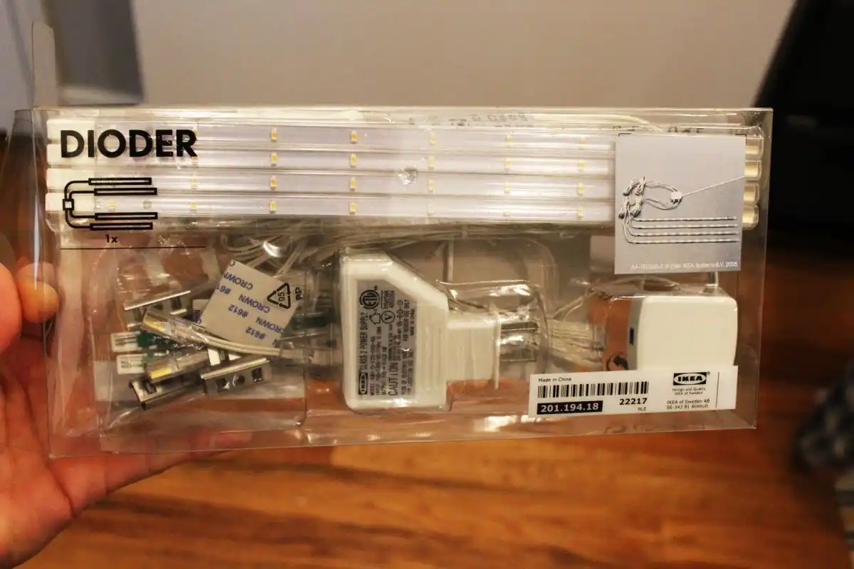 LED lighting system for cabinets