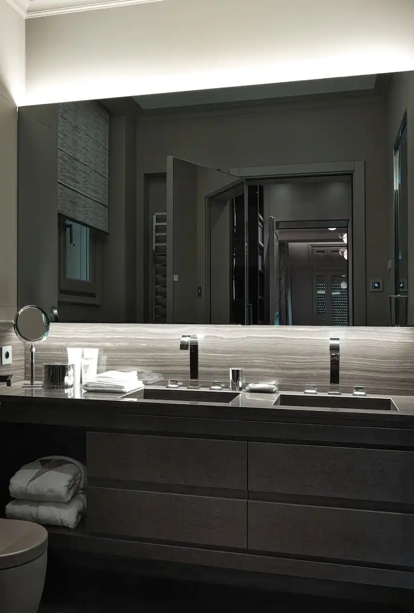 A double vanity is the best choice for a master bathroom.