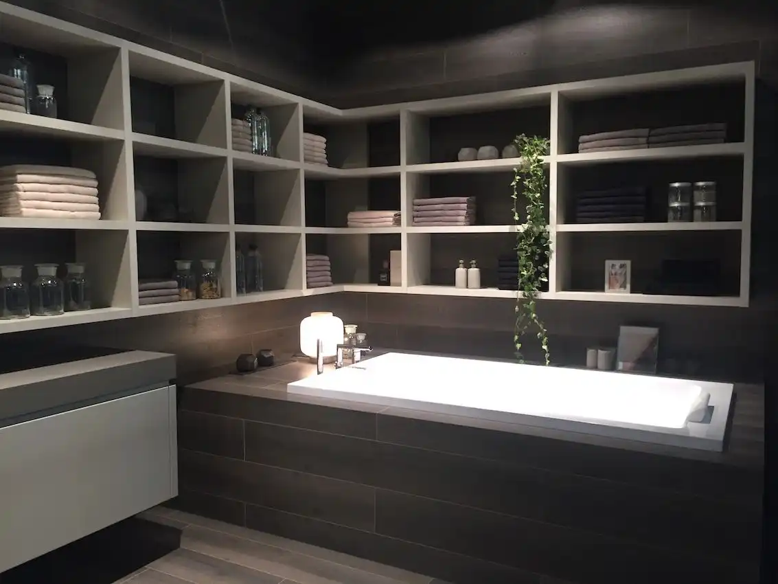 Large bathroom with wall storage