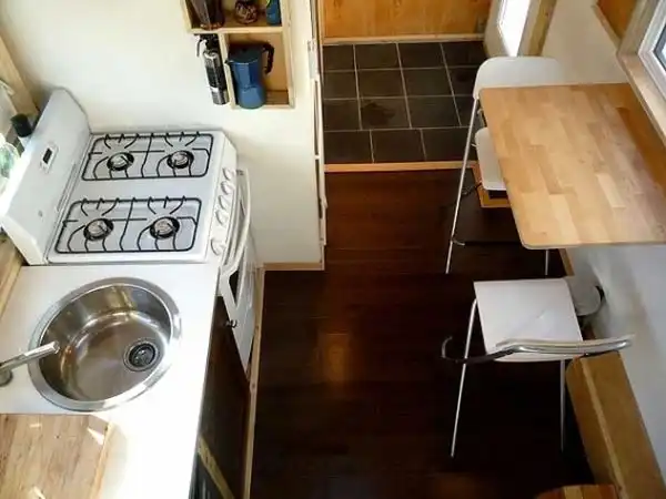 Leaf House tiny2