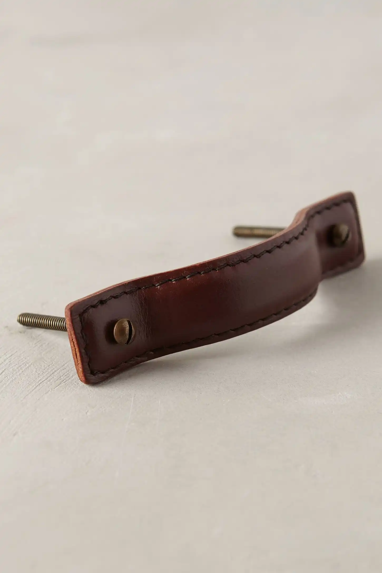 Leather stitch handle