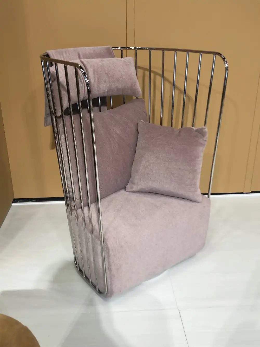Light mauve seating