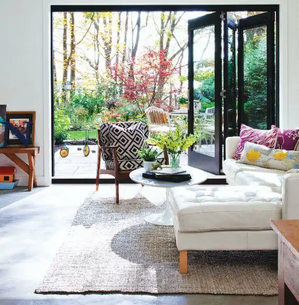 Living room folding doors