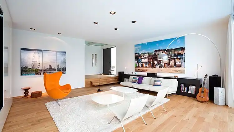 Living room with multiple seating solutions - Egg Chair in Orange