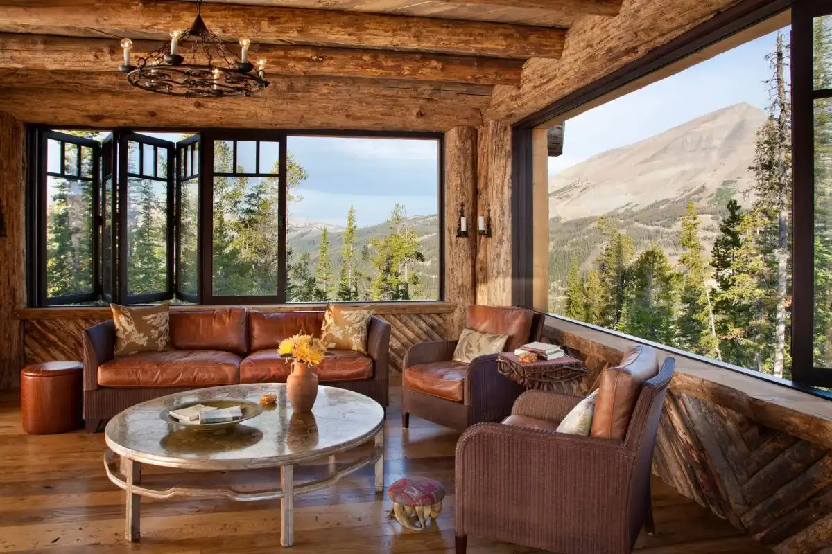 Lodge with accordion windows