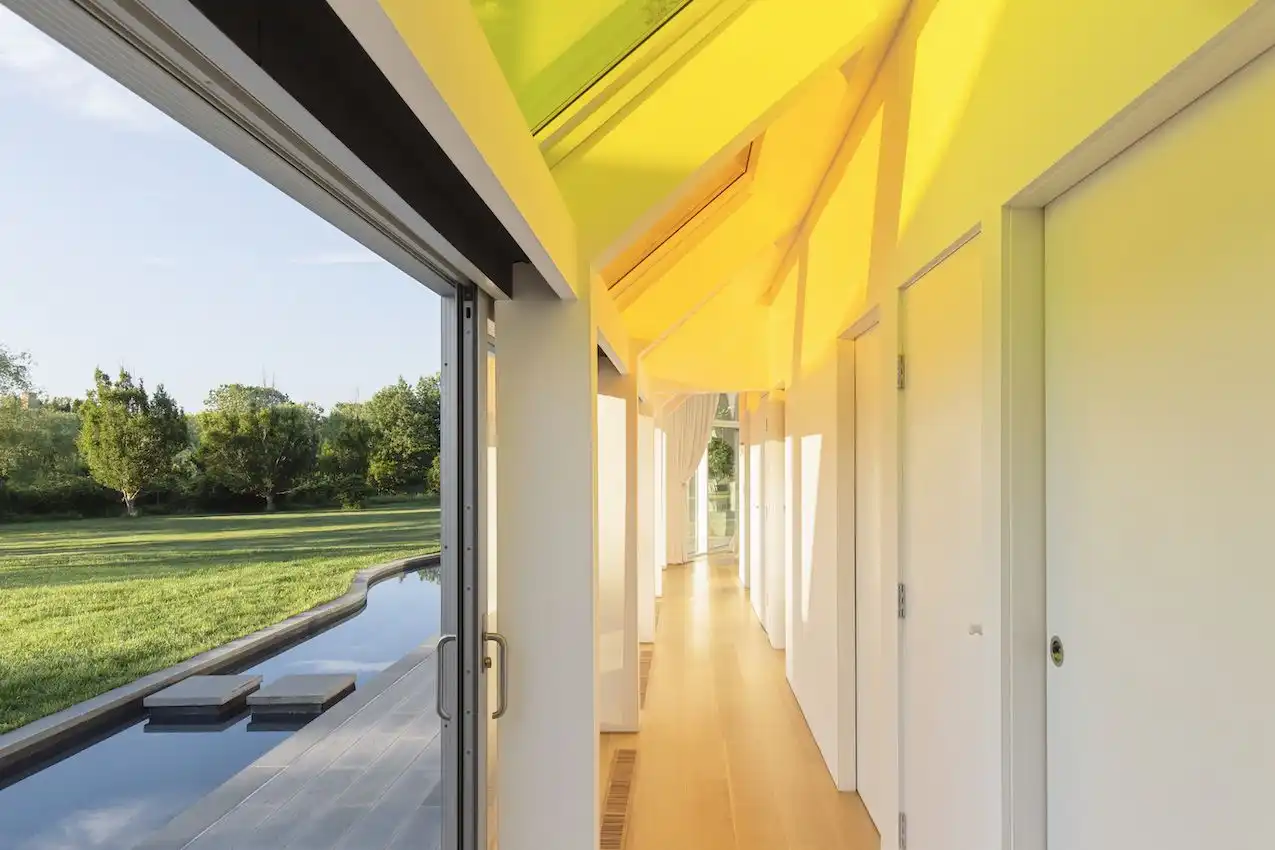 Long Island Cocoon House hallway