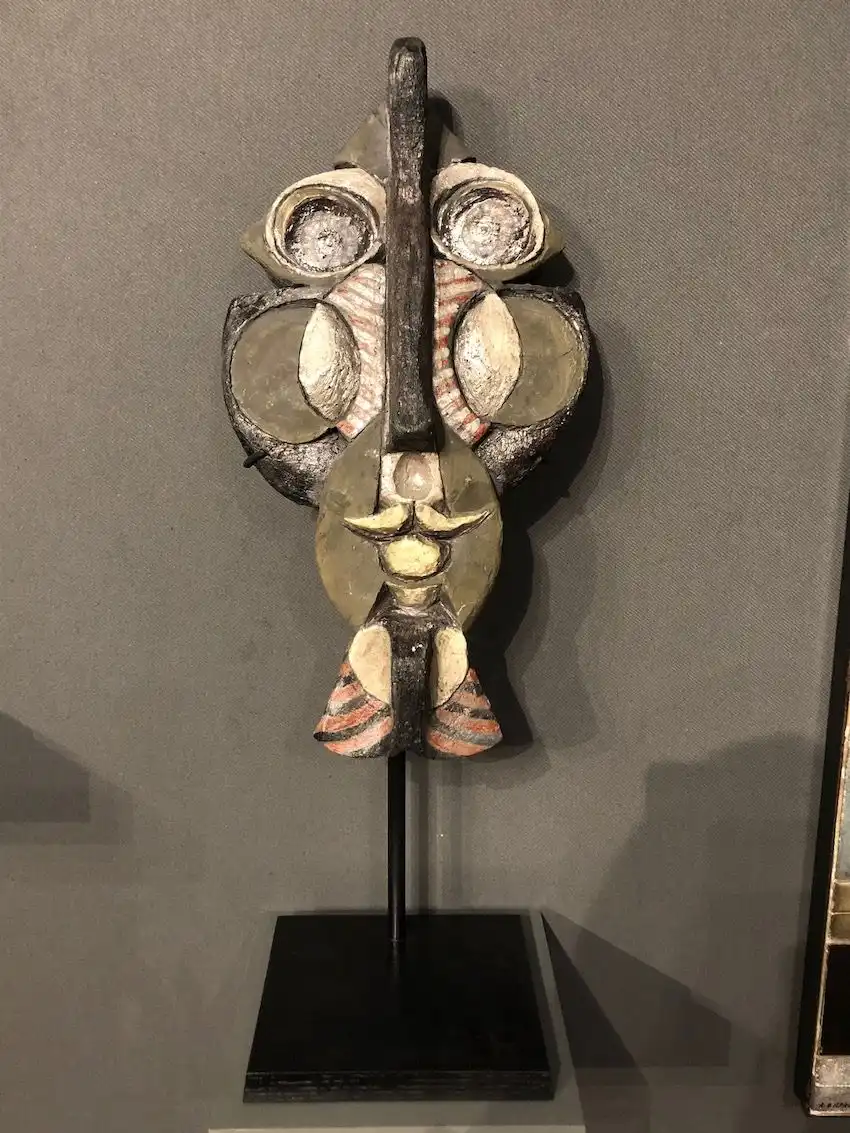 The Picasso vibe of this mask comes from the artist's interaction with the painter.