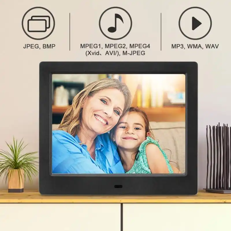 MRQ Digital Frame Presents Images with a Wide 180 Degree Viewing Angle