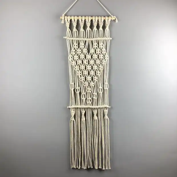 Macrame heart hanging tutorial