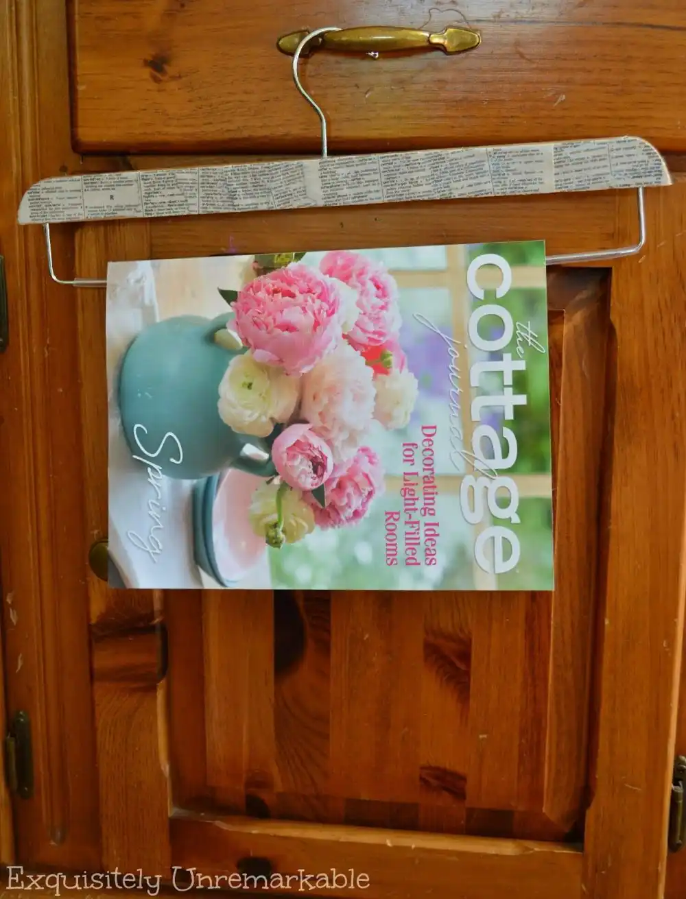 Maganzine holder from hanger