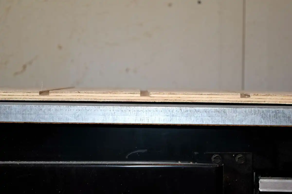 Making notches in wood