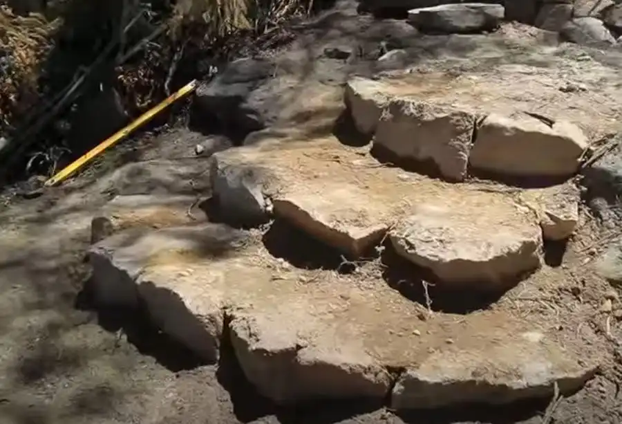 Making stone steps