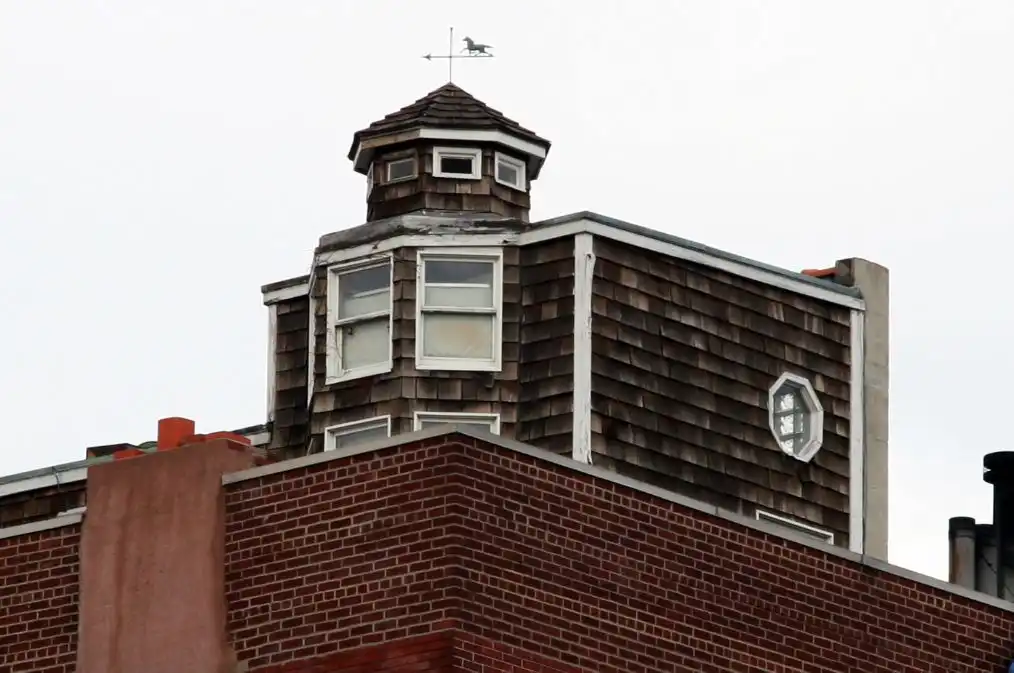 Manhattan ski chalet rooftop1