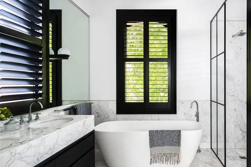 Marble in white and black