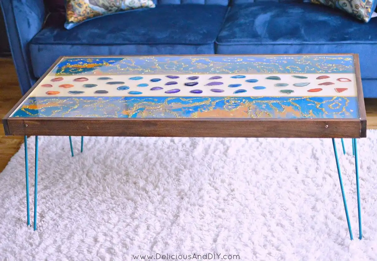 Marble resing coffee table
