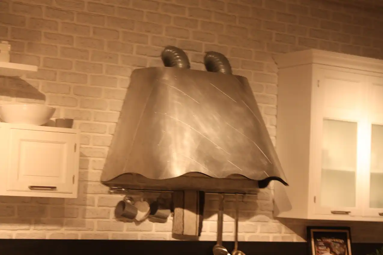 Marchi Industrial scallop hood