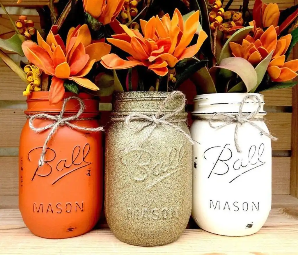 Painted and Distressed Mason Jar Vases