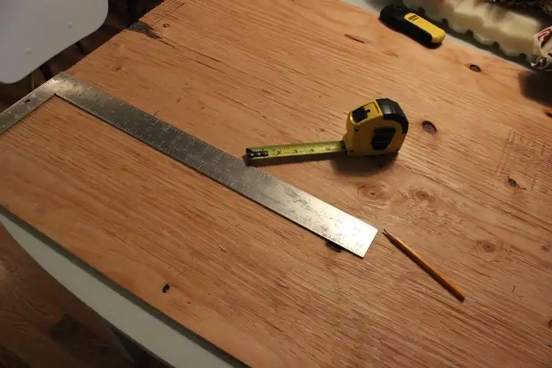 Measure where the free bracket will