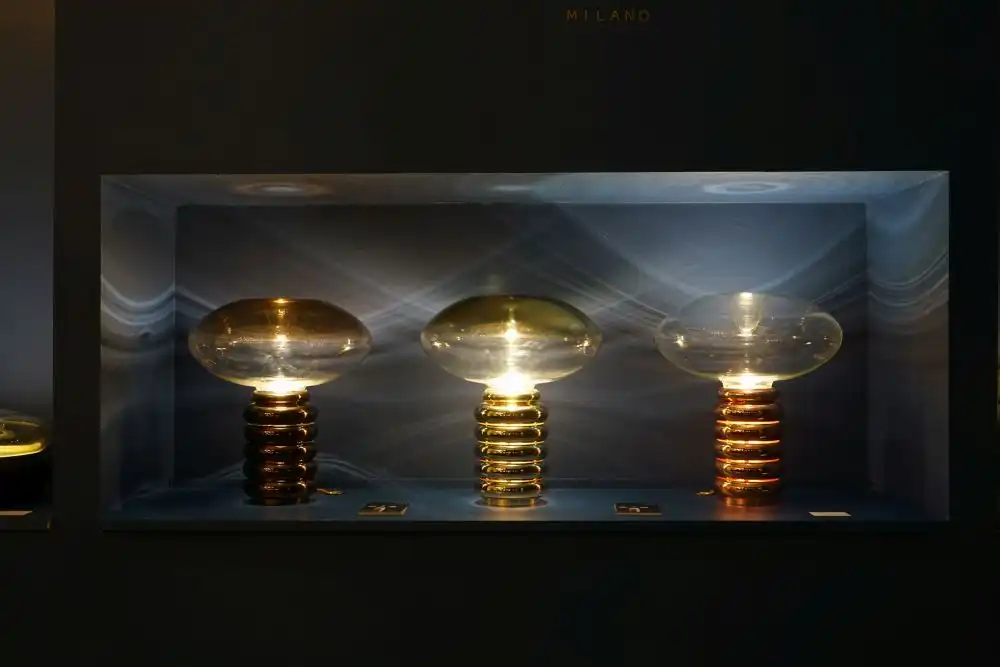 Melina table or desk lighting