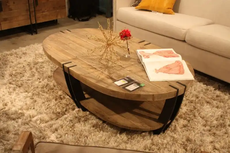 metallic-legs-and-rustic-patina-for-wood