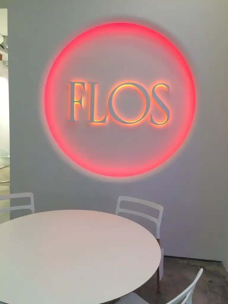 Miami FLOS-sign