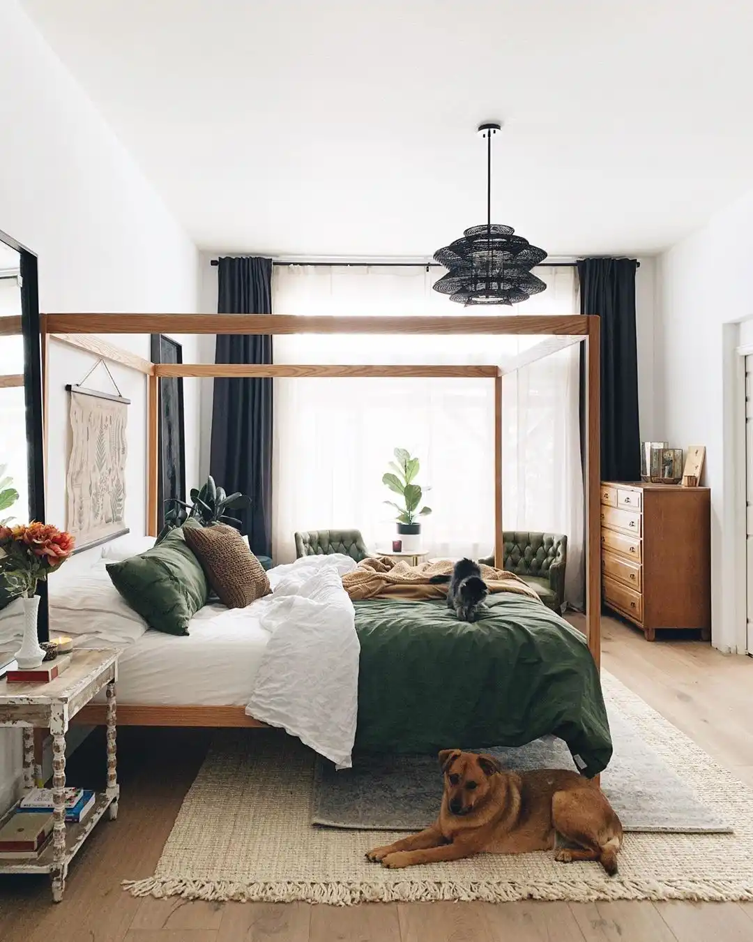 king size canopy bed