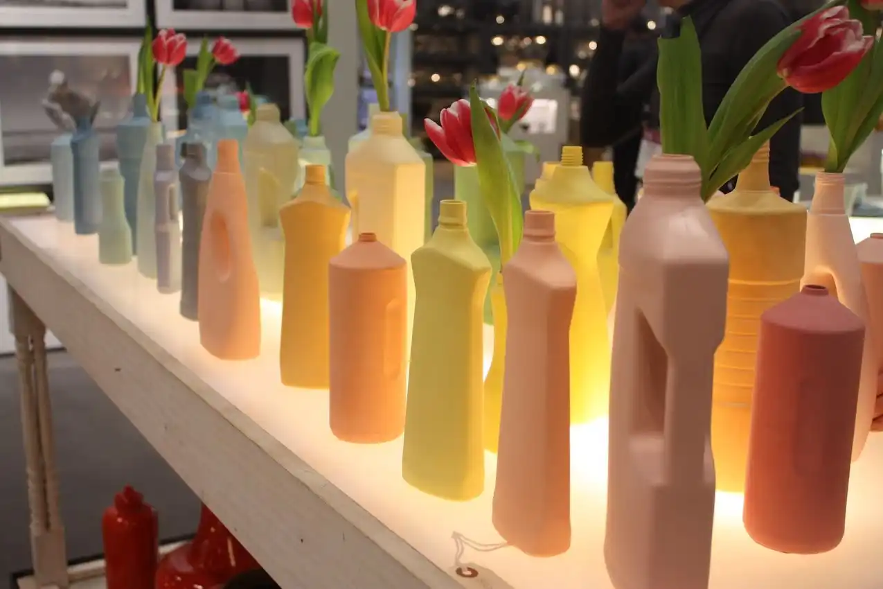 Middle kingdom flower vases