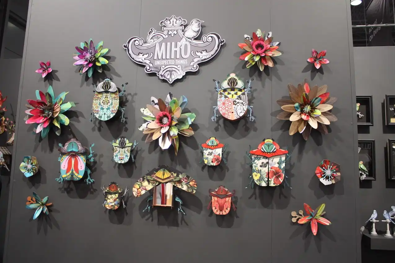 Miho wall objects