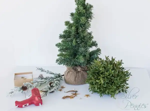 Mini Coastal Christmas Tree