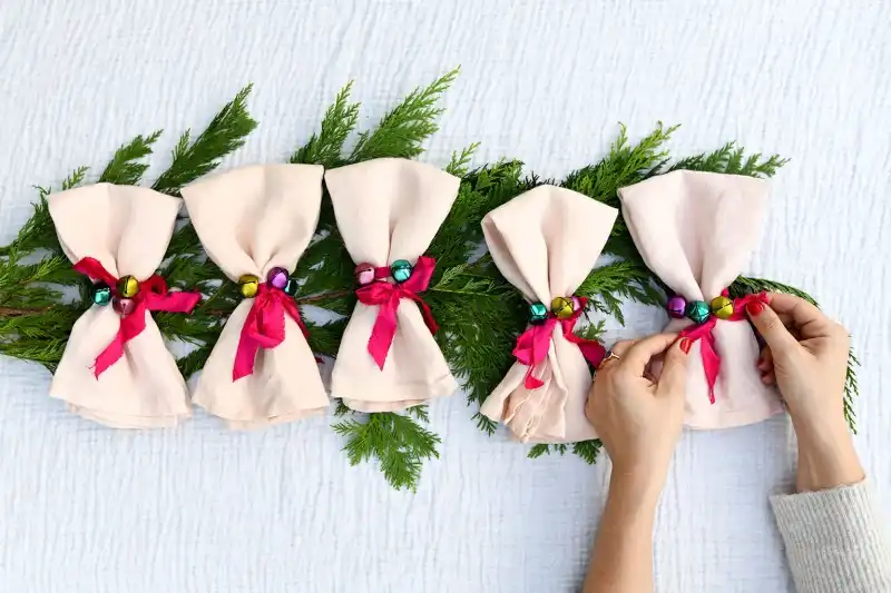 Mini bell napkins