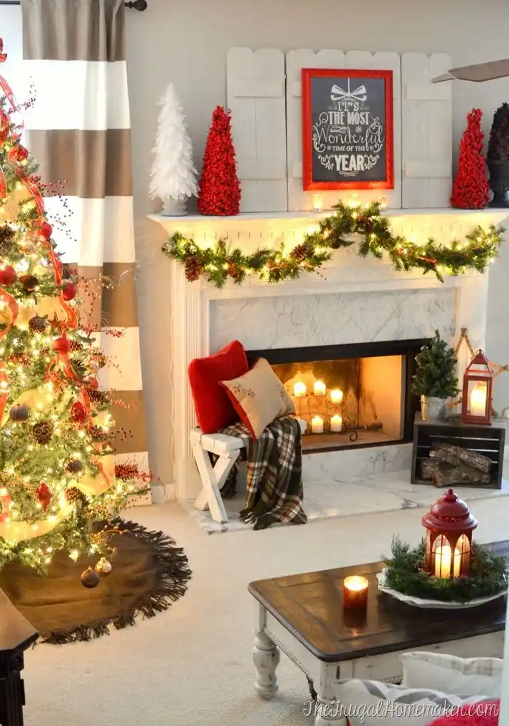 Mini mantel trees