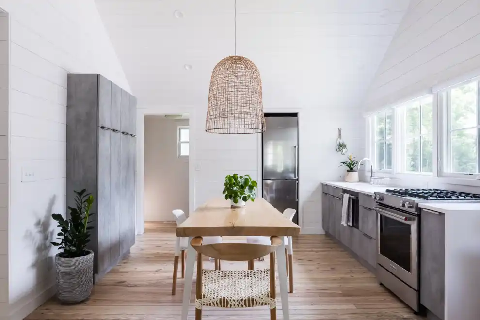 Minimal Upper Cabinets